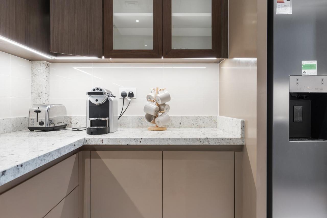 Breathtaking City Views From Dt Apt With Terrace Dubai Exterior foto