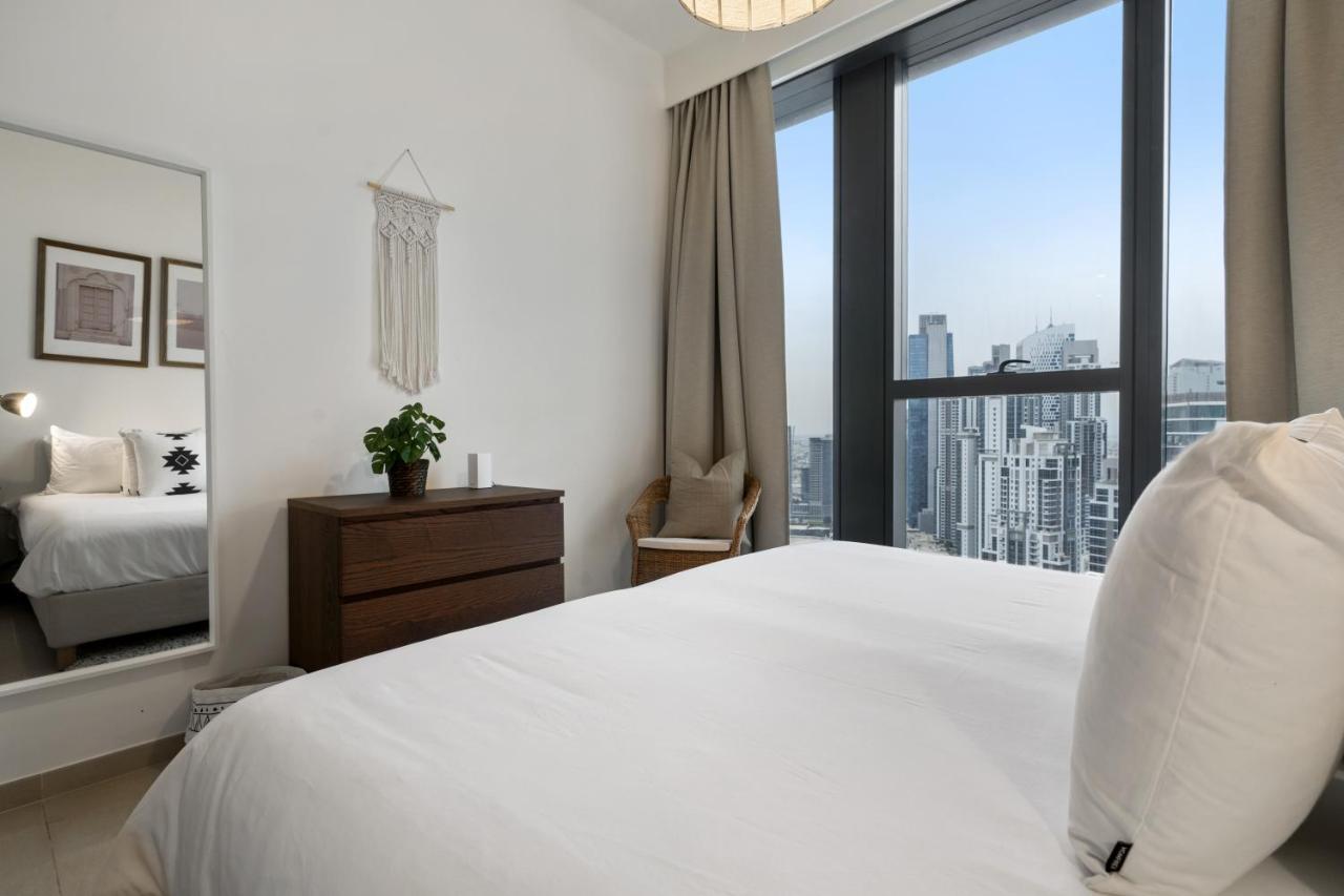 Breathtaking City Views From Dt Apt With Terrace Dubai Exterior foto